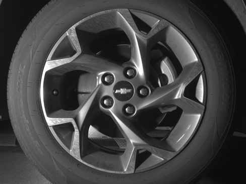 Used 2025 Chevrolet Trax LT w/ LT Convenience Package FWD image 13