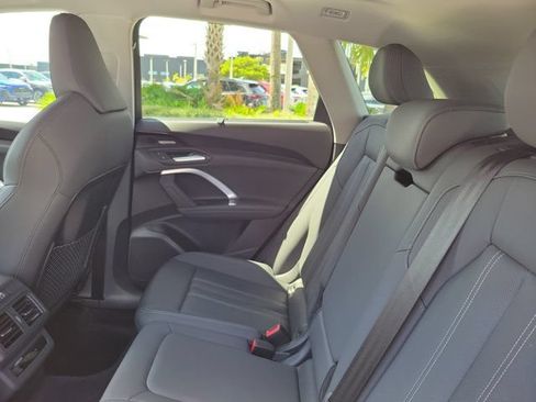 Certified 2025 Audi Q5 Premium Plus w/ Premium Plus AWD/4WD image 11