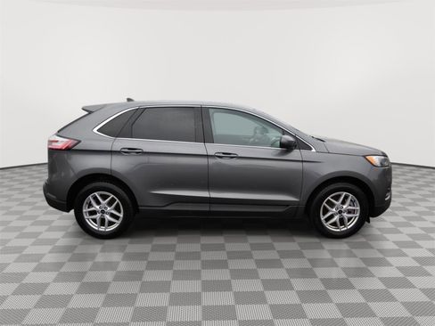 Used 2024 Ford Edge SEL image 6