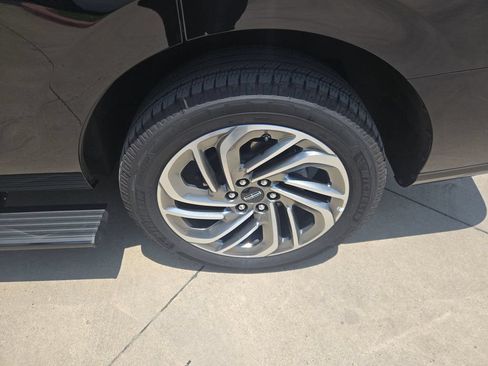 Used 2026 Lincoln Navigator Reserve AWD/4WD image 37