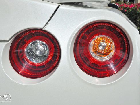 Used 2019 Nissan GT-R Premium image 27