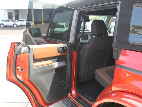 Used 2023 Ford Bronco Outer Banks AWD/4WD image 22