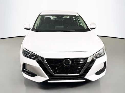 Used 2020 Nissan Sentra SV FWD image 2