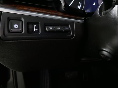 Used 2023 Cadillac XT5 Premium Luxury w/ Technology Package AWD/4WD image 26