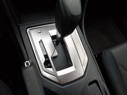 Certified 2023 Subaru Crosstrek 2.0i image 15