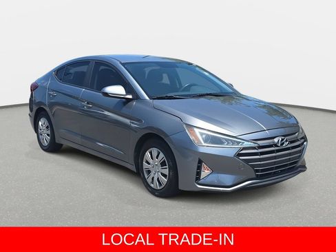 Used 2019 Hyundai Elantra SE FWD image 3