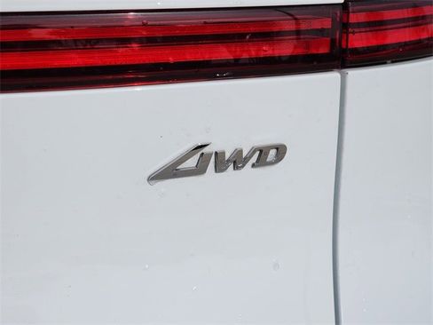 Used 2026 Genesis GV70 2.5T Sport Prestige image 8