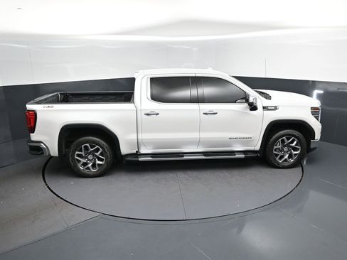 Used 2023 GMC Sierra 1500 SLT w/ SLT Convenience Package AWD/4WD image 29