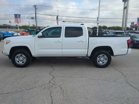 Used 2023 Toyota Tacoma SR AWD/4WD image 5