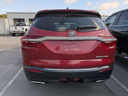 Used 2019 Buick Enclave Essence w/ LPO, Sport Appearance Package FWD image 7