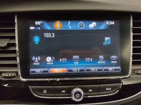 Used 2020 Buick Encore Preferred FWD image 25