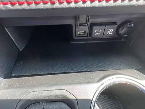 Used 2021 Toyota Highlander XSE image 30