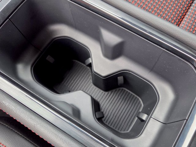 New 2027 Nissan Kicks SR w/ Cold Weather Package FWD image 23