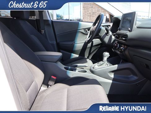 Used 2022 Hyundai Kona SEL w/ Cargo Package FWD image 10