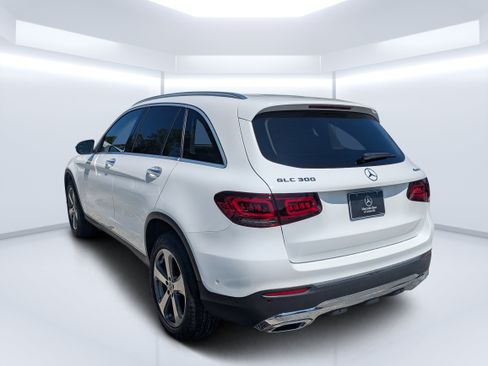 Used 2022 Mercedes-Benz GLC 300 4MATIC image 5