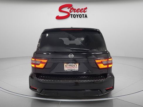 Used 2022 Nissan Armada SL w/ Midnight Edition Package AWD/4WD image 3