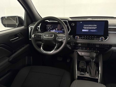 New 2026 GMC Canyon Elevation w/ Convenience Package image 40