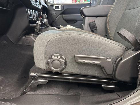 New 2026 Jeep Gladiator Sport image 29