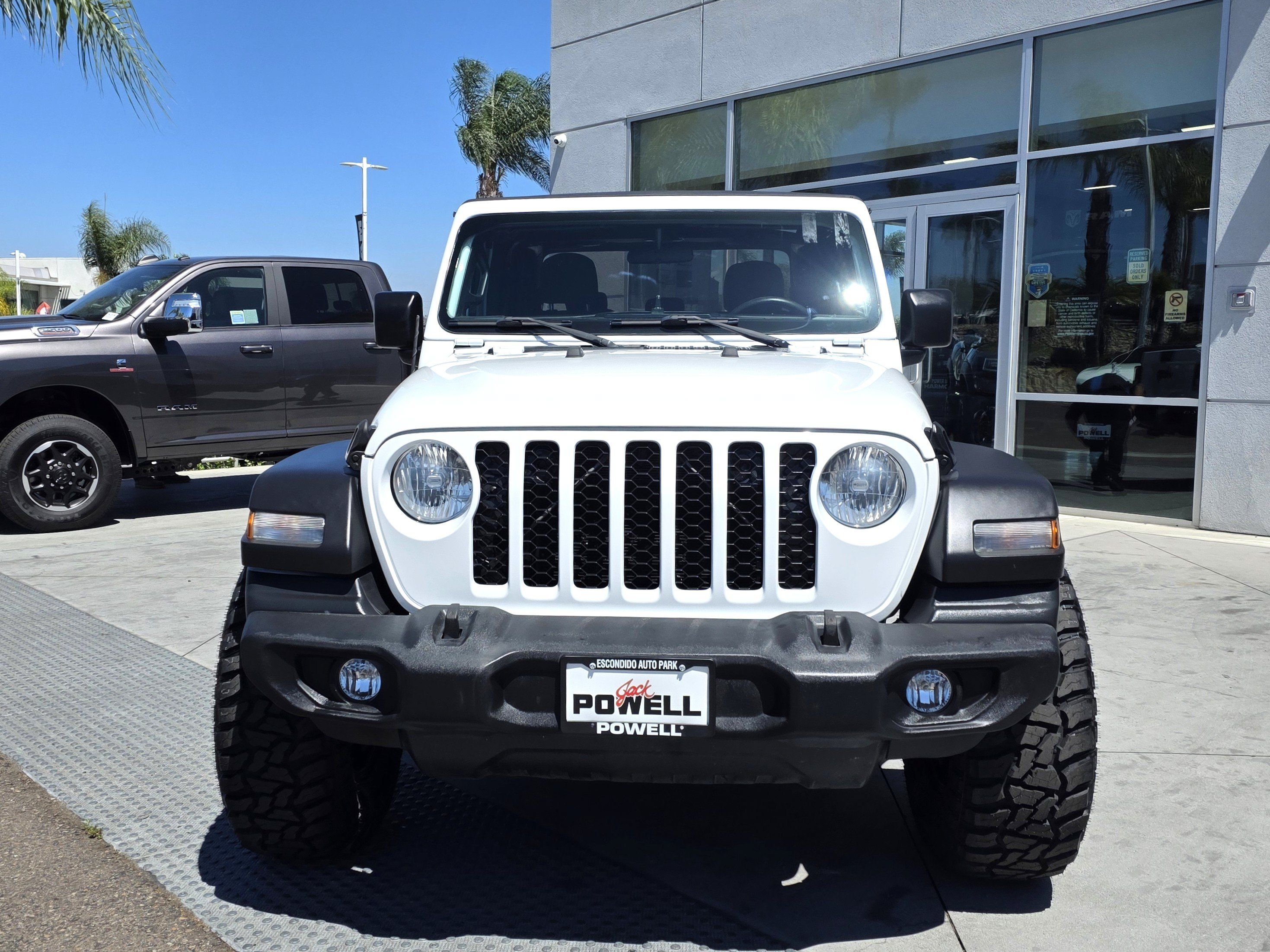 Certified 2022 Jeep Gladiator Sport AWD/4WD image 7