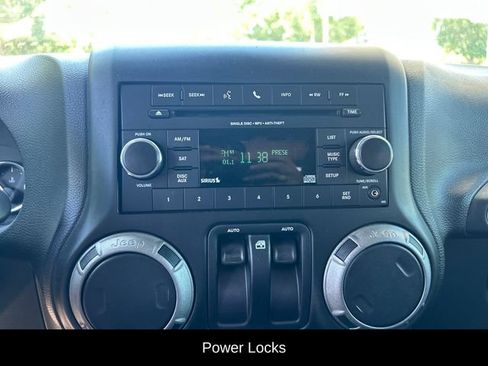 Used 2016 Jeep Wrangler Sport w/ Quick Order Package 24S AWD/4WD image 14