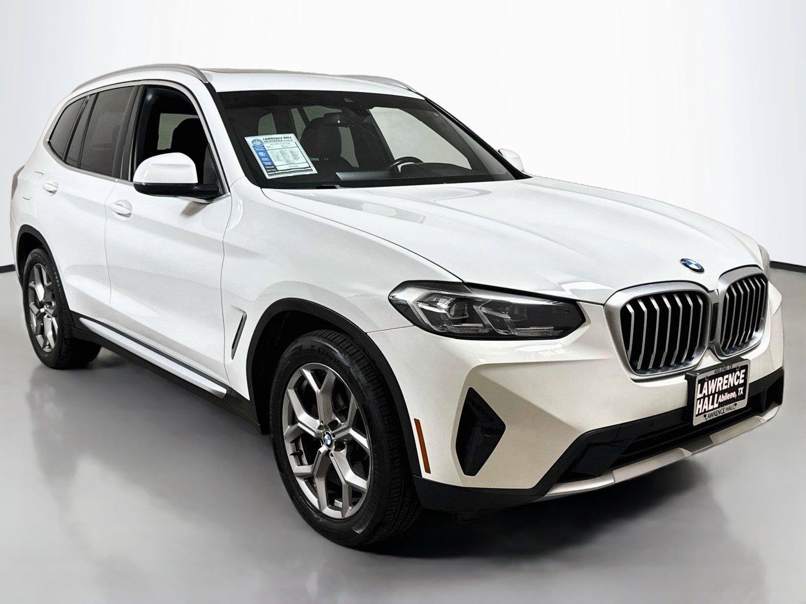 Used 2024 BMW X3 sDrive30i w/ Convenience Package w/ZPA RWD image 3