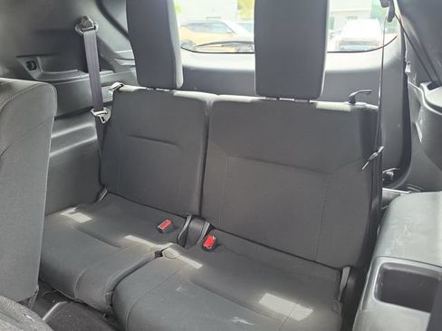 Used 2024 Mitsubishi Outlander ES FWD image 13