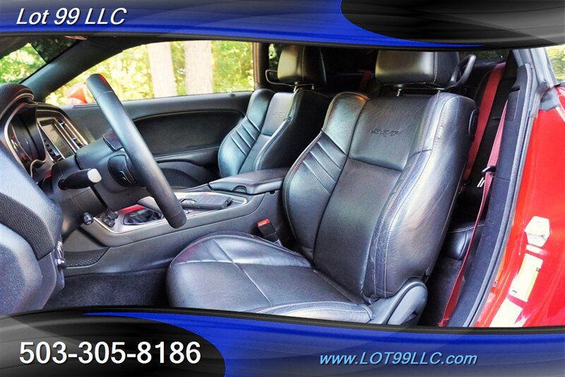 Used 2015 Dodge Challenger SRT Hellcat RWD image 2