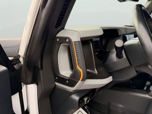 Used 2023 Ford Bronco Badlands image 12