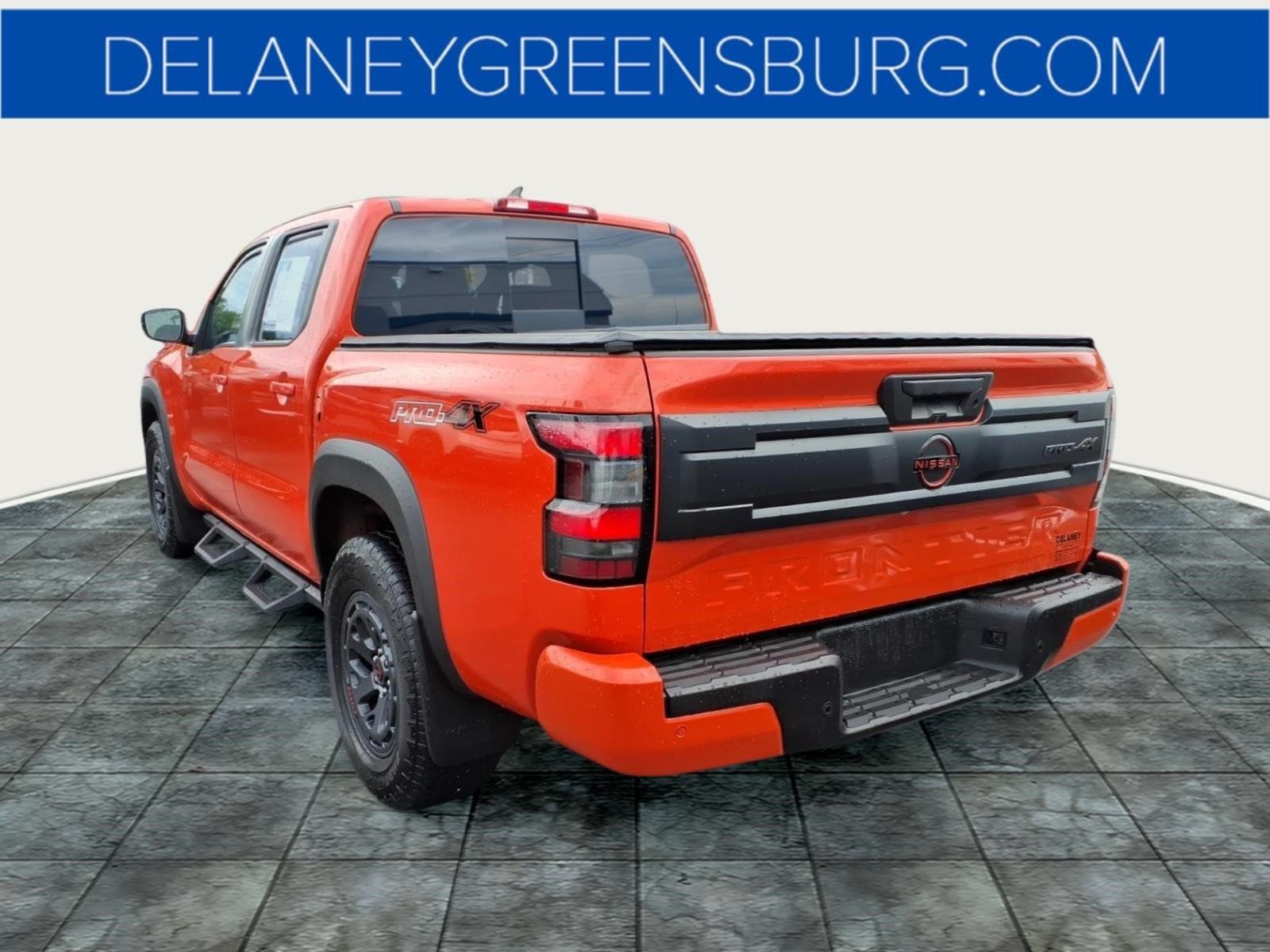 Used 2025 Nissan Frontier PRO-4X AWD/4WD image 5
