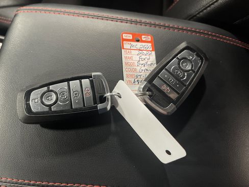 Used 2022 Ford Explorer ST-Line image 27