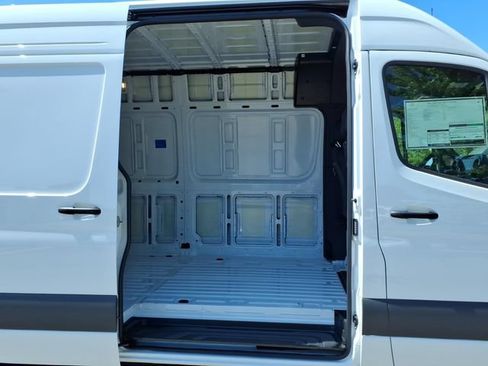 New 2026 Mercedes-Benz Sprinter 2500 image 8