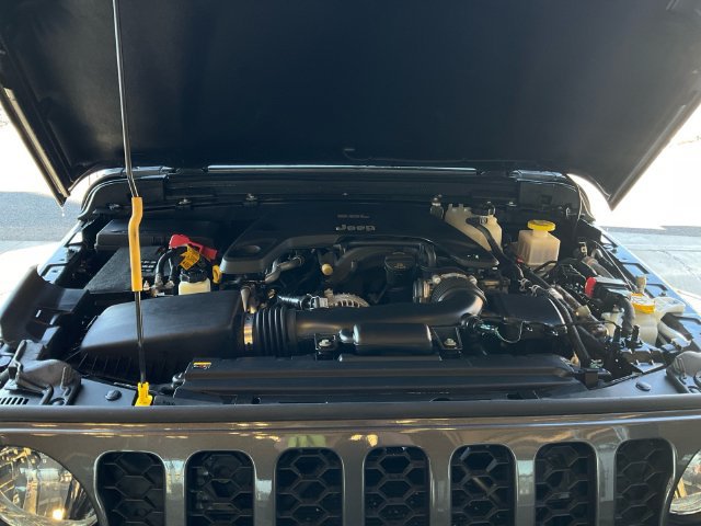 Used 2021 Jeep Gladiator Sport AWD/4WD image 18