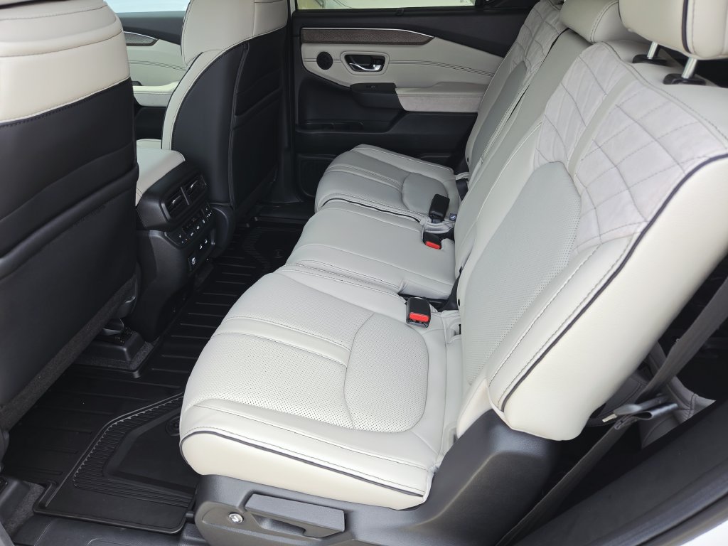 New 2026 Honda Pilot Elite image 11