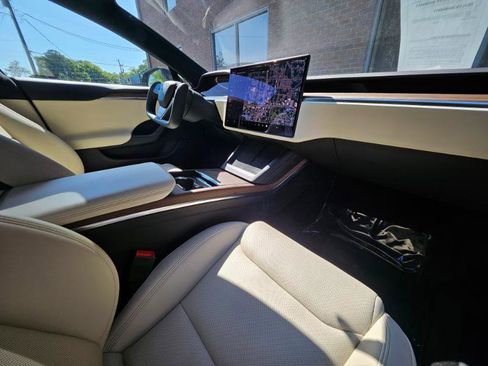 Used 2023 Tesla Model S AWD/4WD image 57