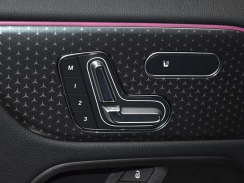 Certified 2026 Mercedes-Benz GLA 250 4MATIC image 5