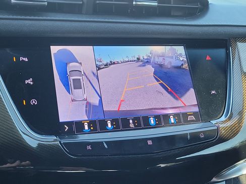 Used 2020 Cadillac XT6 Premium Luxury w/ Platinum Package image 27