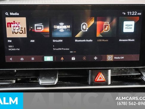 Used 2025 Kia Carnival FWD image 38