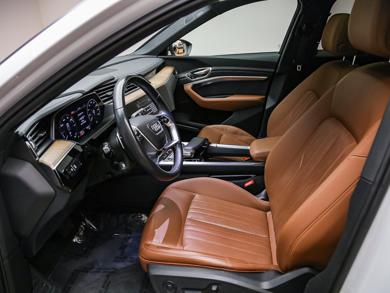 Certified 2024 Audi Q8 e-tron Premium Plus AWD/4WD image 19