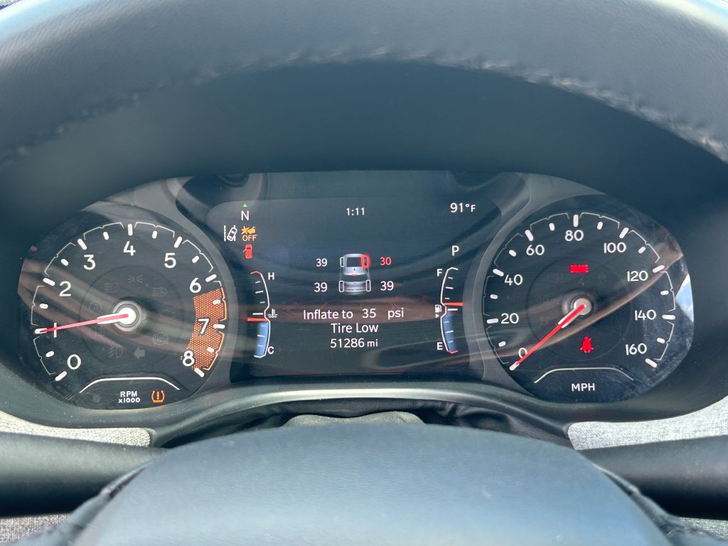 Used 2024 Jeep Compass Latitude AWD/4WD image 21