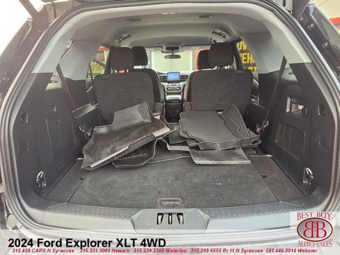 Used 2024 Ford Explorer XLT AWD/4WD image 13