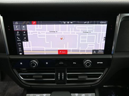 Certified 2025 Porsche Macan GTS AWD/4WD image 22