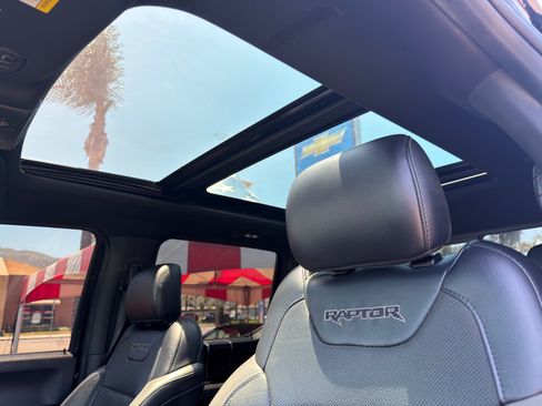 Used 2018 Ford F150 Raptor w/ Equipment Group 802A Luxury AWD/4WD image 42