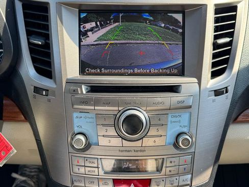 Used 2014 Subaru Outback 2.5i Limited AWD/4WD image 20