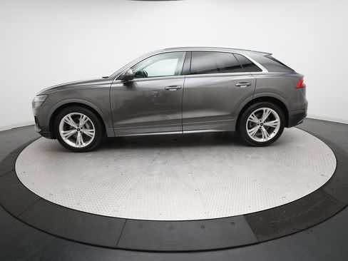 Used 2023 Audi Q8 Prestige image 24