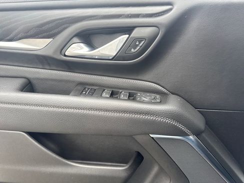 Used 2024 GMC Yukon XL Denali w/ Advanced Technology Package image 25