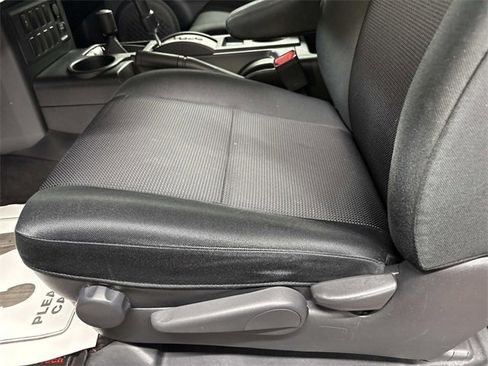 Used 2013 Toyota FJ Cruiser 4WD image 23