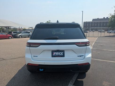 Used 2023 Jeep Grand Cherokee Trailhawk w/ Advanced Protech Group II AWD/4WD image 6