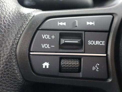 Certified 2025 Honda HR-V LX image 11