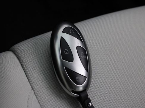 Certified 2026 Hyundai Santa Fe SE image 30