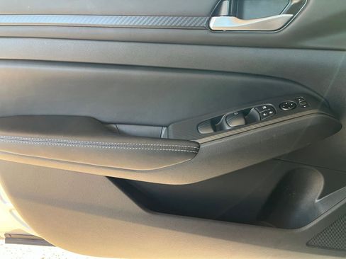 Used 2024 Nissan Altima 2.5 SV image 20